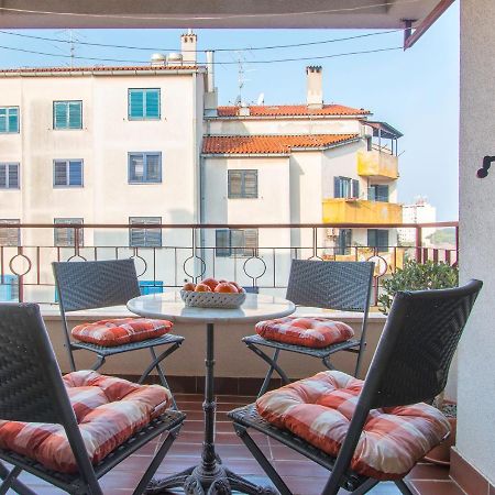 Sisplac Apartment Pula Ngoại thất bức ảnh